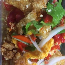 ปุ้มปุ้ยข้าวหมูทอด