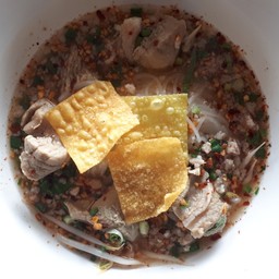 ก๋วยเตี๋ยวต้มยำกระดูกอ่อน