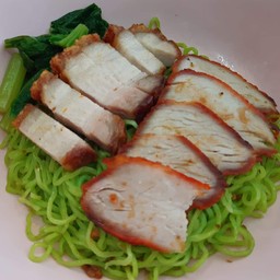 บะหมี่หมูเเดง+หมูกรอบ