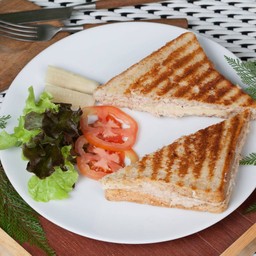 ทูน่าเมลท์ (กริลล์ทูน่า ชีส แซนวิช)