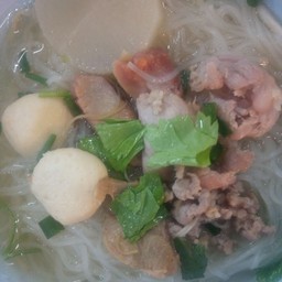 ก๋วยเตี๋ยวหมูน้ำใส