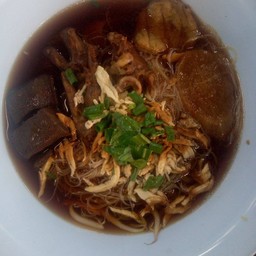 ก๋วยเตี๋ยวไก่มะระ