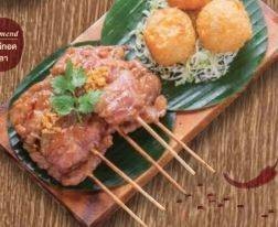 หมูปิ้งข้าวเหนียวทอด