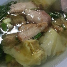 เกี้ยวหมูแดง