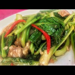 ผัดผักคะน้า