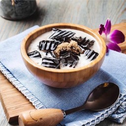 เฉาก๊วยนมสด