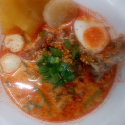 เกาเหลาหมูต้มยำน้ำข้น