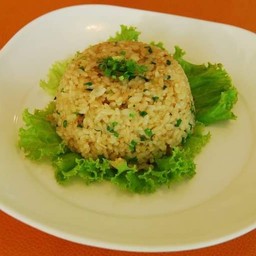 ข้าวผัดกระเทียม