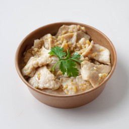 หมู หรือ ไก่กระเทียมราดข้าว