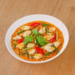 เนื้อกรรเชียงปูจัมโบ้ผัดผงกะหรี่