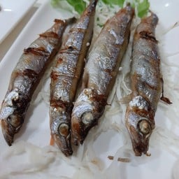 ปลาไข่ย่างเกลือ