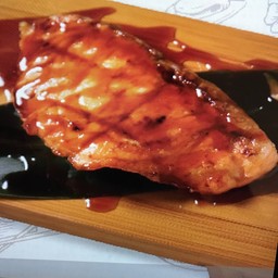 ปลาแซลมอนย่างซีอิ้ว