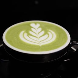 MATCHA LATTE (HOT)