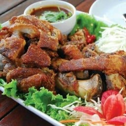ขาหมูทอด