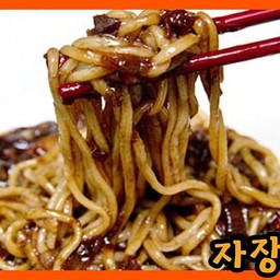 บะหมี่ราดซอสดำ