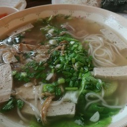 ก๋วยจั๊บญวน (หมูยอ+ซี่โครง)