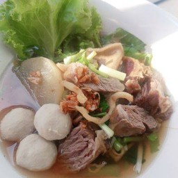 ป้านาก๋วยเตี๋ยวไก่มะระ/หมูตุ๋น