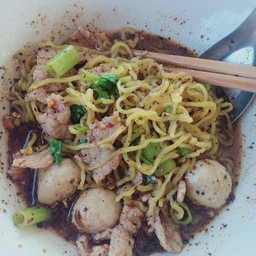 ก๋วยเตี๋ยวเรืออยุธยา สูตรเจ้านาย(รสเด็ด)ซ.ขจรวิทย์