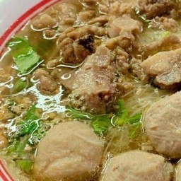 ก๋วยเตี๋ยวเนื้อ เส้น หมี่ (พิเศษ)