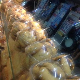 เธียรชมภูขนมปังสด