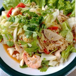 ยำมาม่า