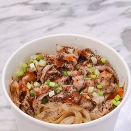 ข้าวหน้าหมูสะดุ้งไฟ พิเศษ