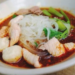 ก๋วยเตี๋ยวกองทัพเรือ  ศรีนครินทร์ 40