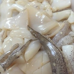ปลาหมึกสด