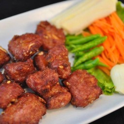 แหนมซี่โครงหมูทอด