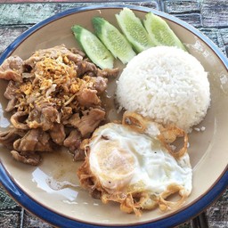 ข้าวราดกระเทียม