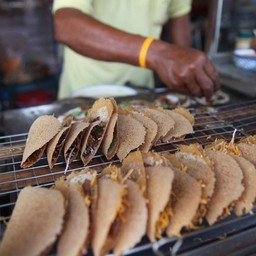 ขนมเบื้องไทยเดิม แม่แช่ม-ลุงน้อย (รสหวาน)