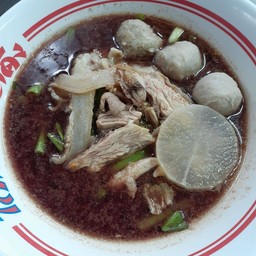 ก๋วยเตี๋ยวเนื้อ