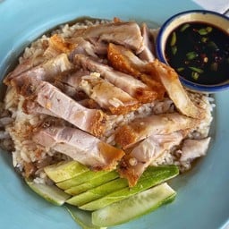 ข้าวหมูกรอบ