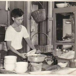 ร้านเนื้อตุ๋น แฮปปี้แลนด์(นางเลิ้ง)