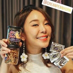 สตรอเบอร์รี่โยเกิร์ต ไอศกรีมเกร็ดหิมะ ICE STATION สาขารัชดาซอย7 รัชดาภิเษก7