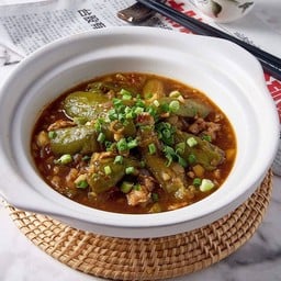 V6 มะเขือหมูสับหม้อดิน