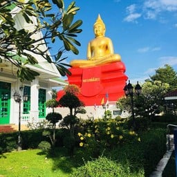 ตลาดริมน้ำ วัดโบสถ์