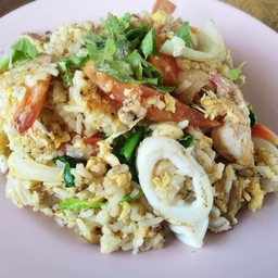 ข้าวผัดทะเล(กุ้ง,หมึก)