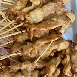 โกเหน่งหมูสะเต๊ะ