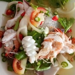 ยำวุ้นเส้นทะเล