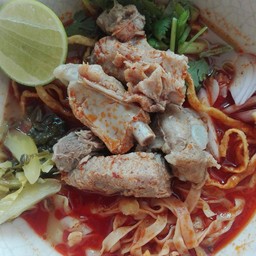 ข้าวซอยซี่โครงหมู