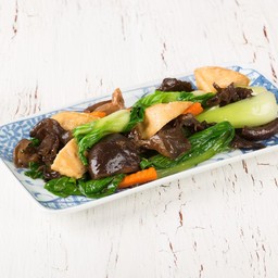 ผัดคะน้าฮ่องกง Sauteed Kai Lan w  Deep Fried Tofu