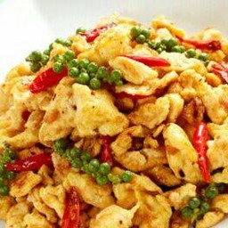 ข้าวไข่ขยี้พริกไทย