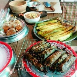 มังสวิรัติ(ซื้อเรา-เผาให้) สันติอโศก