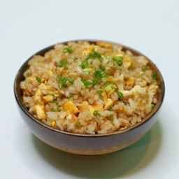 ข้าวผัดกระเทียม