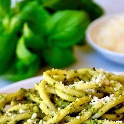 SPAGHETTI PESTO