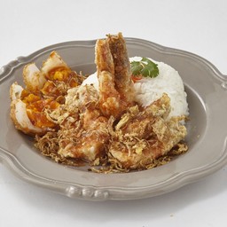 ข้าวกุ้งทอดซอสมะขาม
