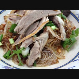 เส้นหมี่แห้ง
