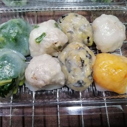 กุยช่ายเจ๊อ้วนนางเลิ้ง