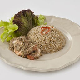 ข้าวผัดมันกุ้งกระเทียมพริกไทย